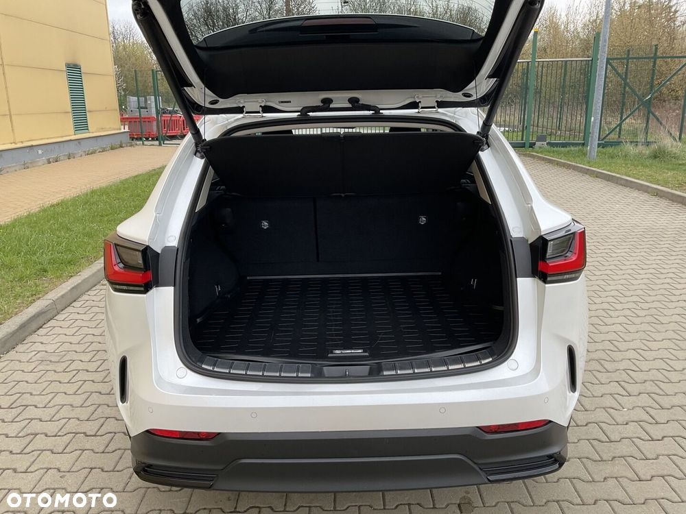 Lexus NX 350h Prestige AWD - 33