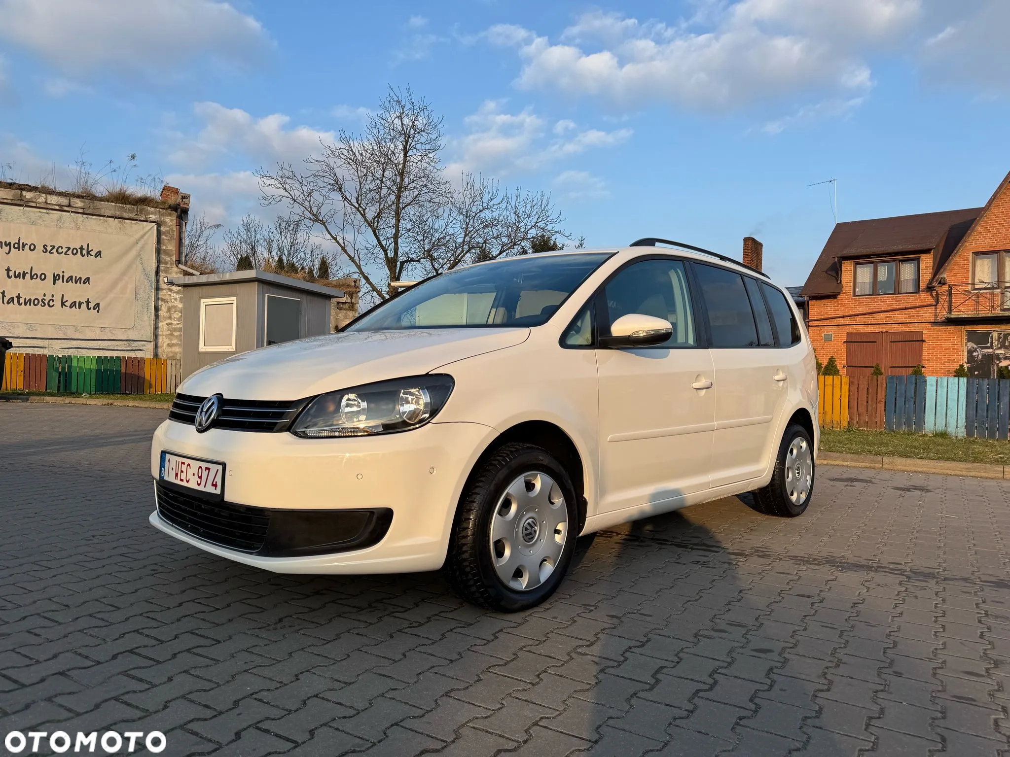 Volkswagen Touran - 5