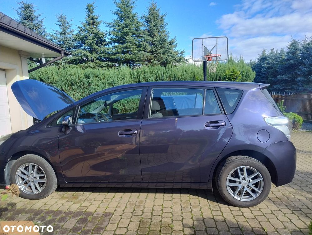Toyota Verso - 7