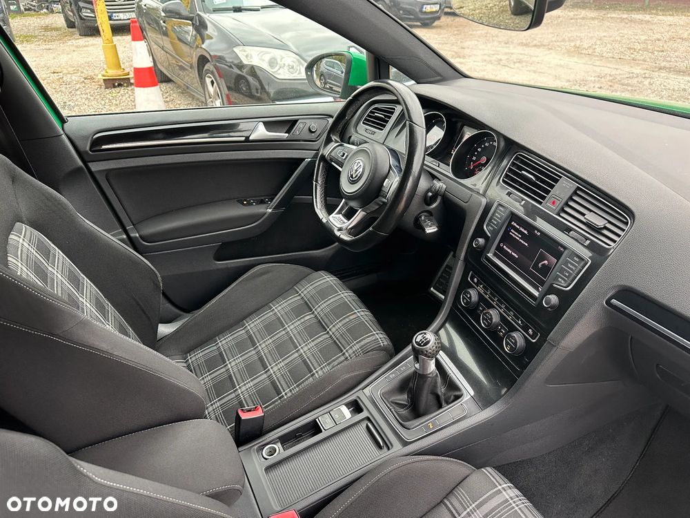 Volkswagen Golf GTD (BlueMotion Technology) - 23