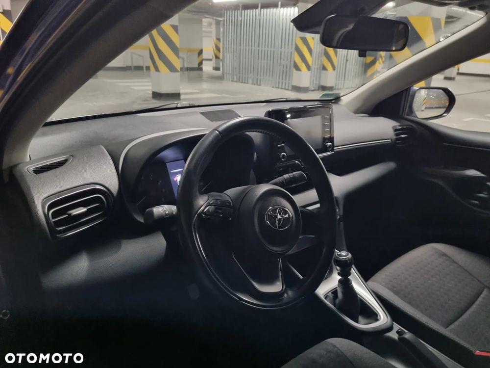 Toyota Yaris 1.5 Comfort - 2