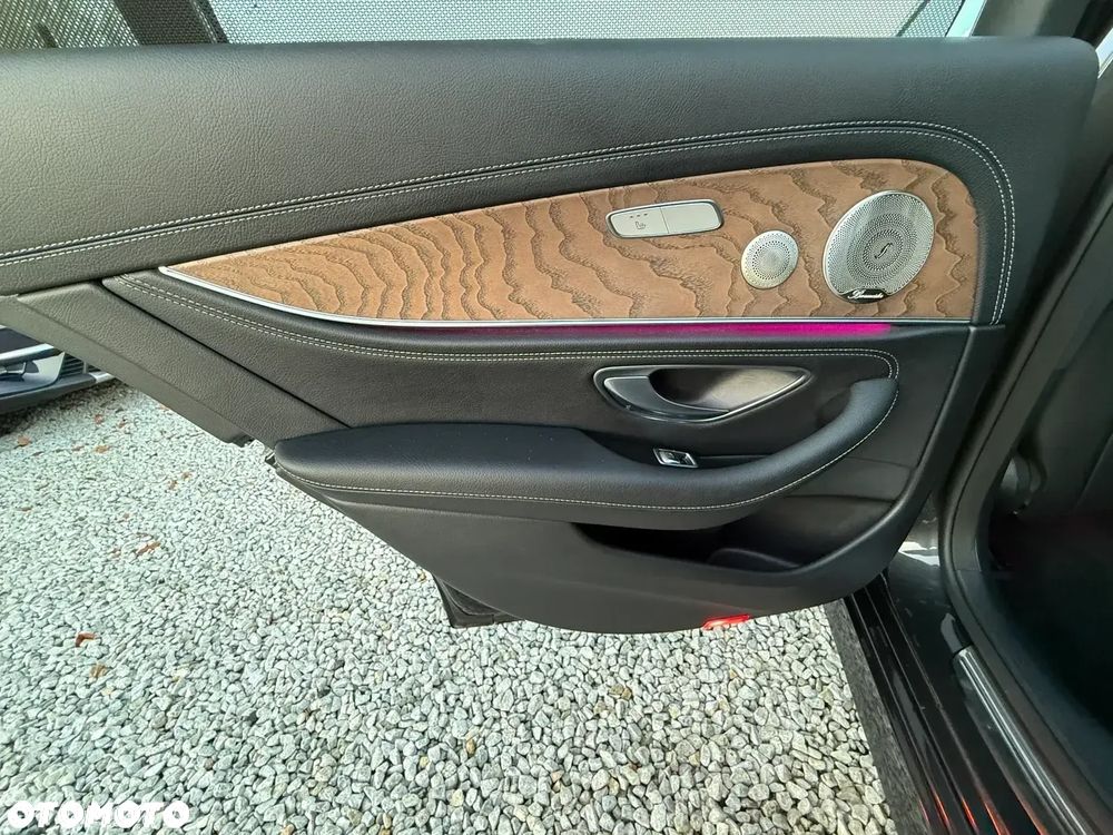 Mercedes-Benz Klasa E 300 de PHEV 4-Matic AMG 9G-Tronic - 30