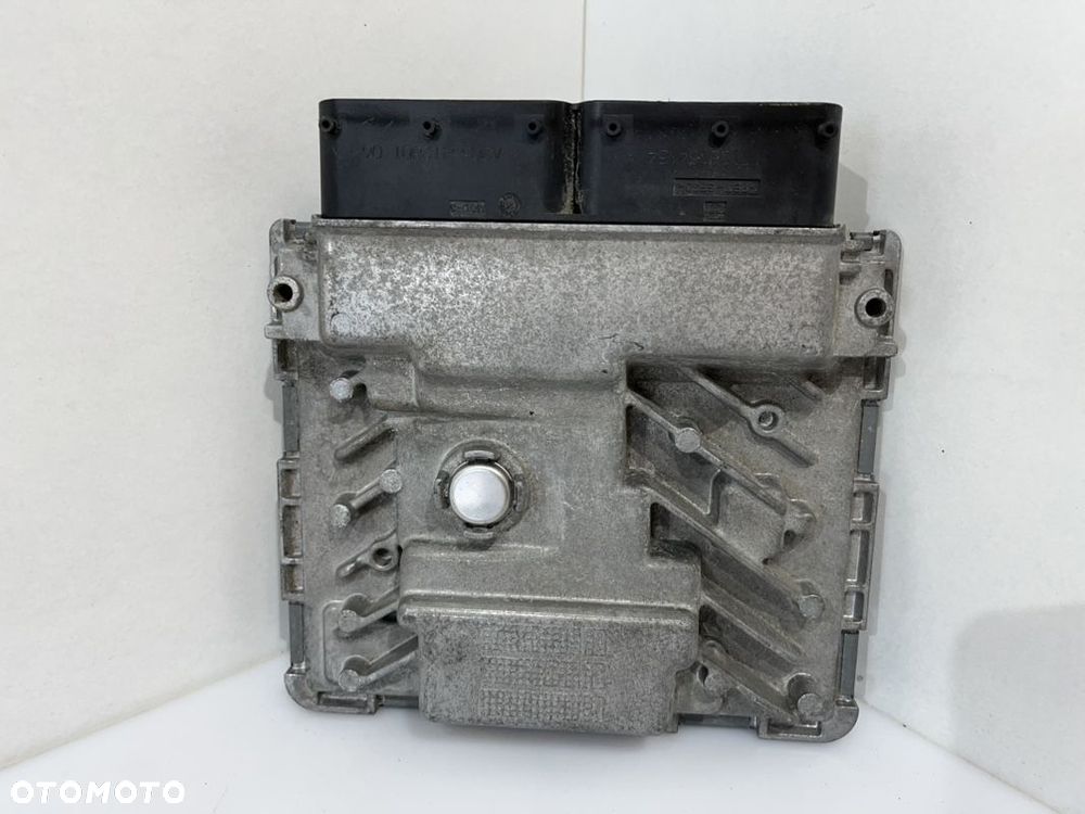 VW AUDI A5 Q5 2.0 KOMPUTER STEROWNIK 06L907425C - 1