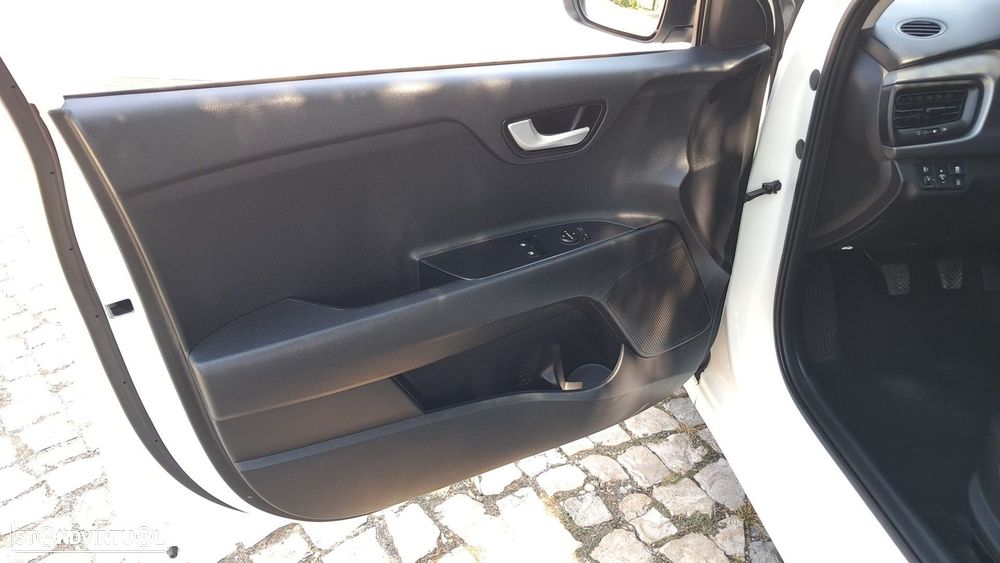 Kia Rio 1.4 CRDi TX - 21