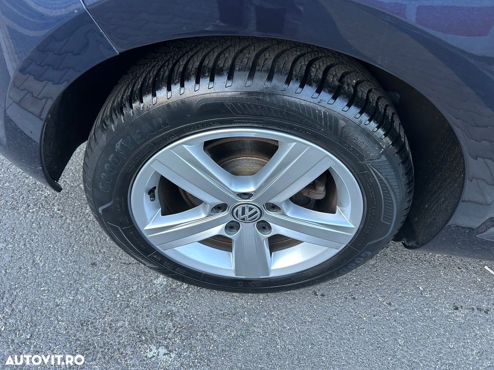 Volkswagen Golf 2.0 TDI (BlueMotion Technology) Highline - 4