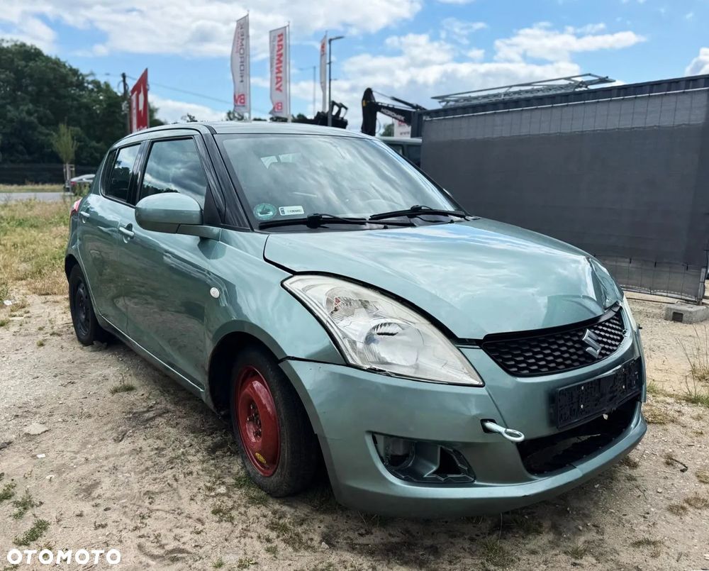 Suzuki Swift - 8