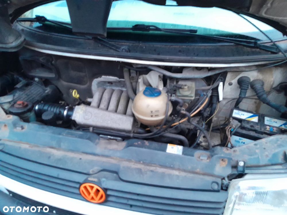 Volkswagen Multivan - 9