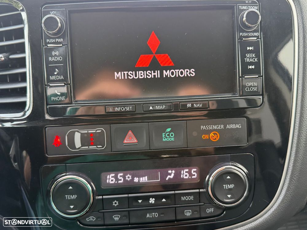 Mitsubishi Outlander 2.0 Instyle Navi - 22