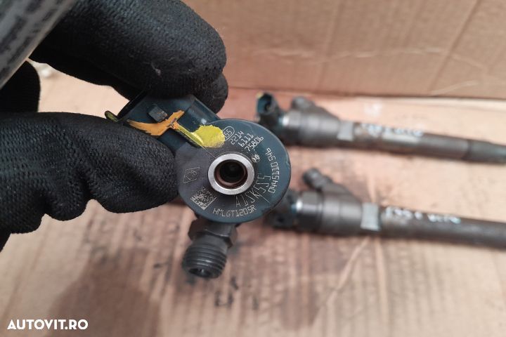 Injector motorina 0445110546 0445110546 Mercedes-Benz Vito W447 [2014 - 2