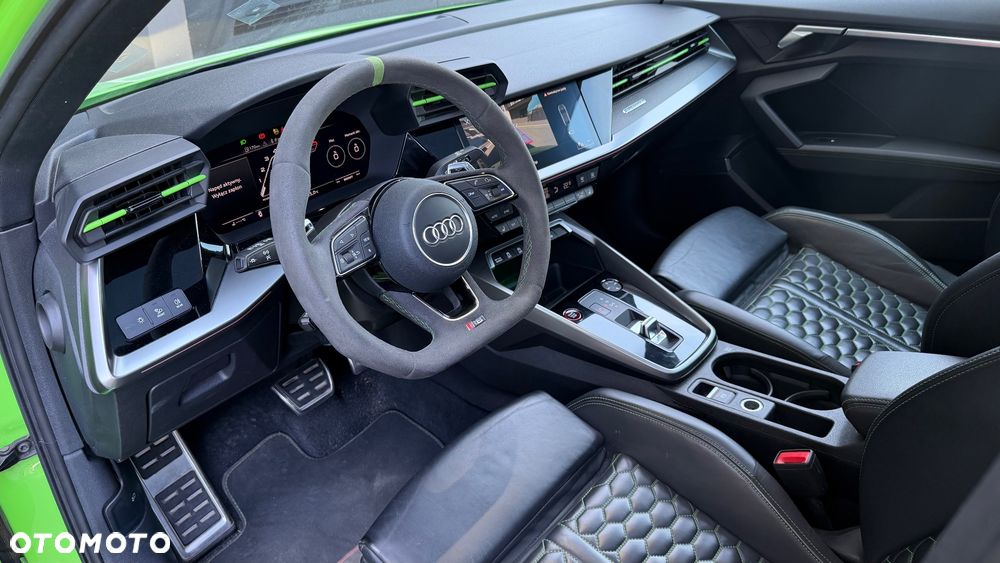 Audi RS3 Limousine - 13
