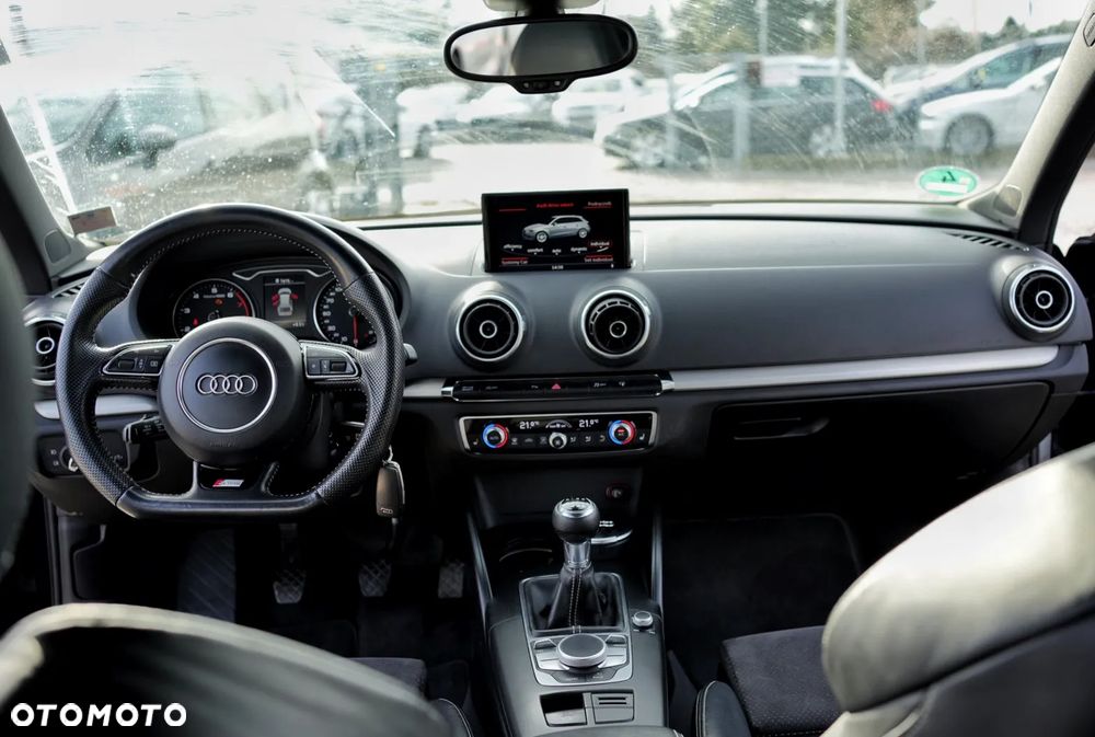 Audi A3 Sportback 1.8 TFSI Attraction - 4