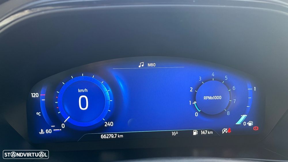 Ford Focus 1.0 EcoBoost MHEV ST-Line X - 14