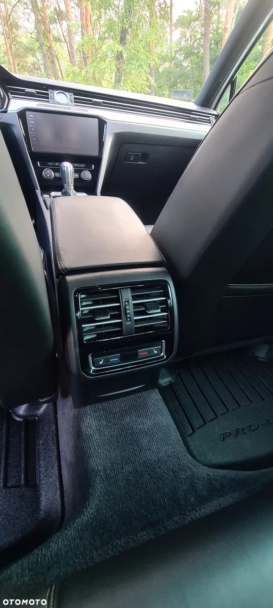 Volkswagen Passat - 20