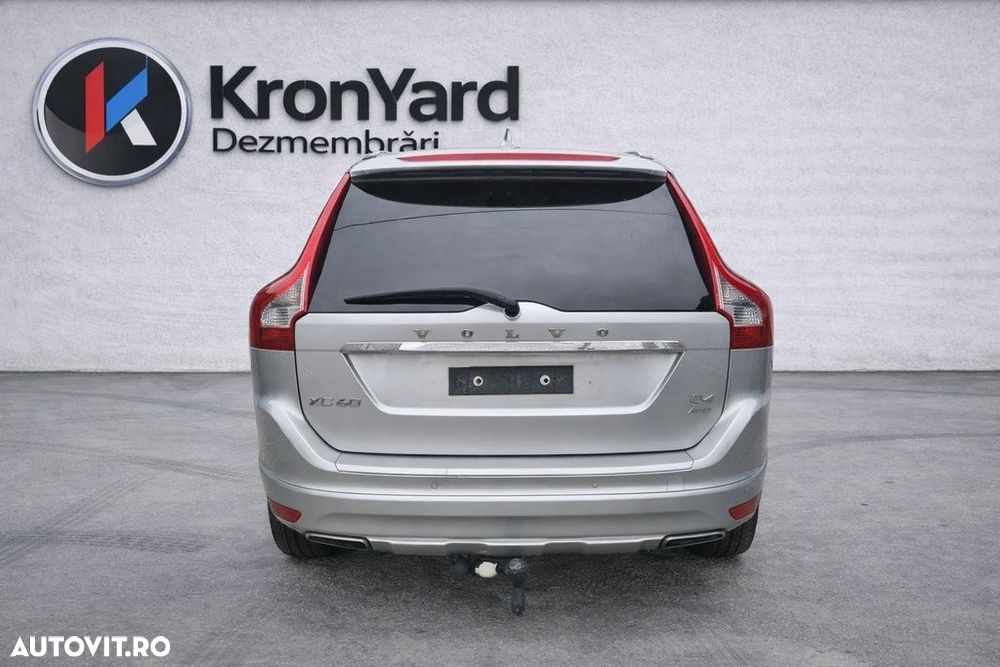Dezmembrari dezmembrez  Volvo XC60 Facelift 2.4 D 2013-2017  D5244T12 - 3
