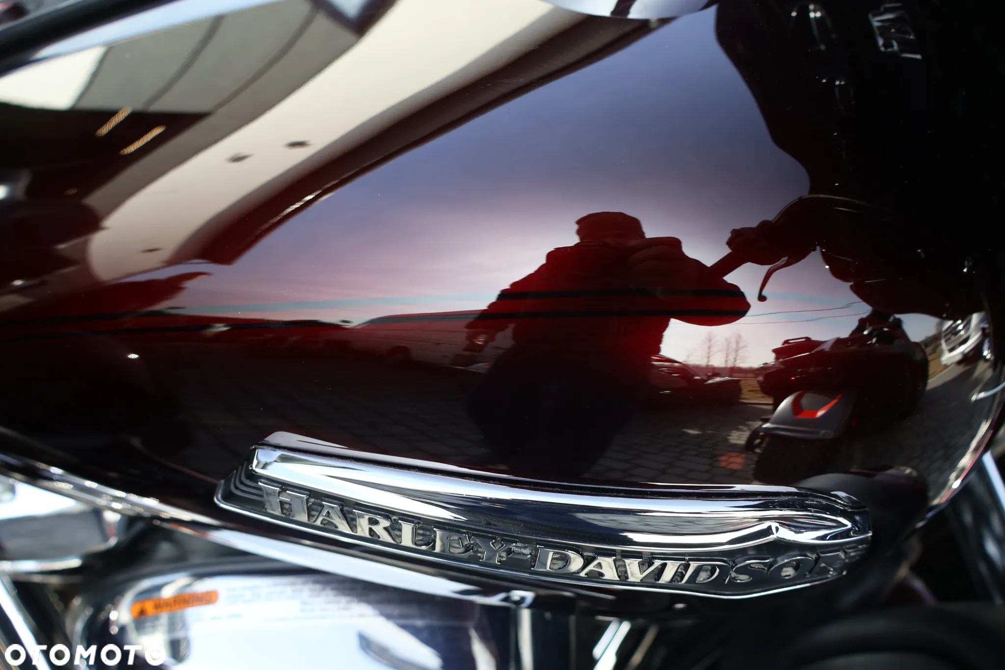 Harley-Davidson FLHS Electra Glide - 30