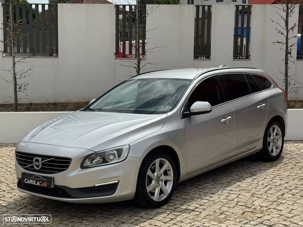Volvo V60 1.6 D2 Momentum Eco Powershift - 3