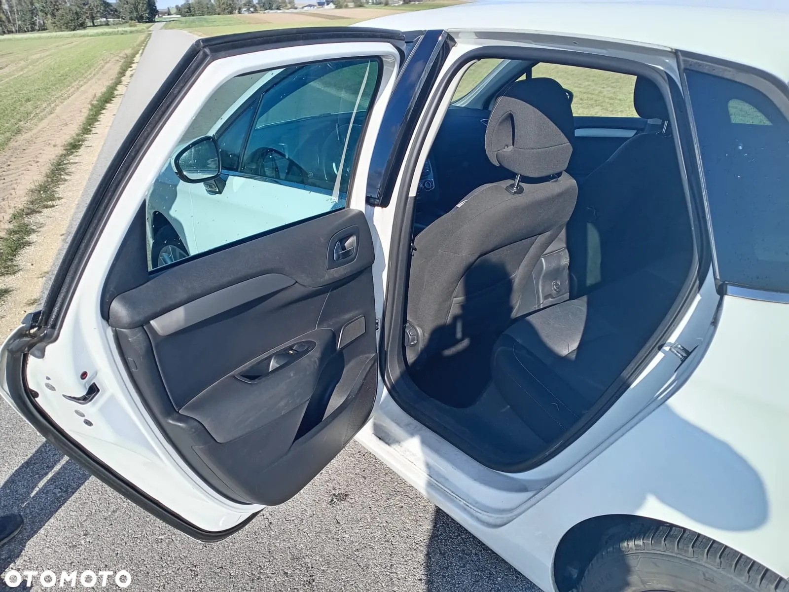 Citroën C4 e-HDi 110 EGS6 Stop/Start System Selection - 7