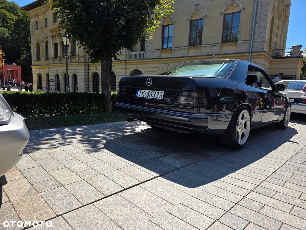 Mercedes-Benz W124 (1984-1993) - 21