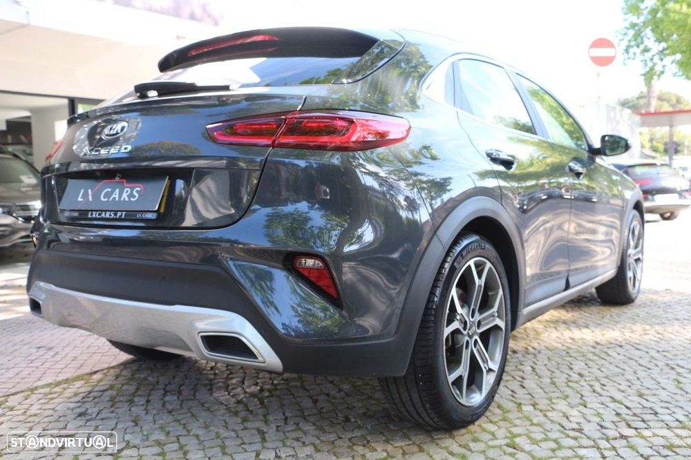 Kia XCeed 1.4 T-GDI Tech+SRF 7DCT - 6