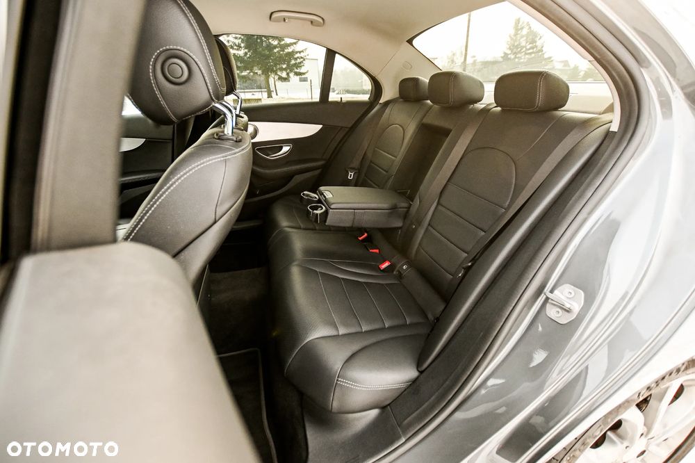 Mercedes-Benz Klasa C 180 (BlueTEC) d 7G-TRONIC - 37
