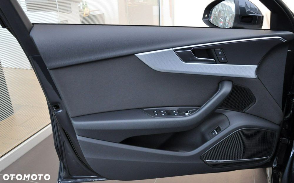 Audi A4 - 12