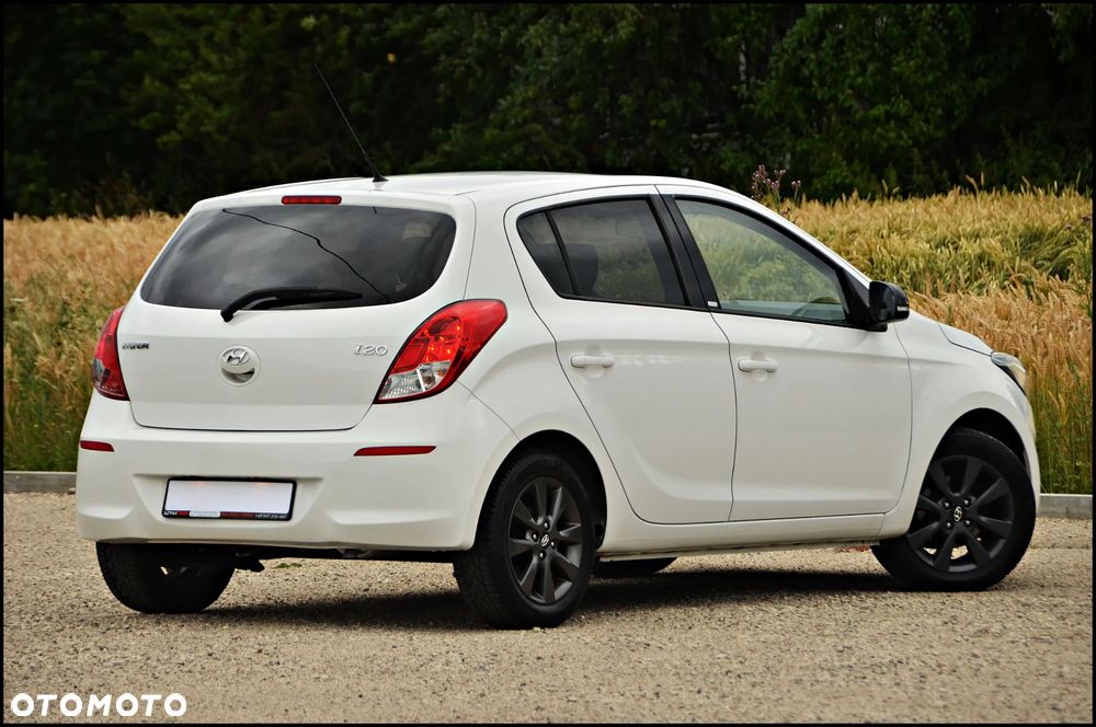 Hyundai i20 - 17