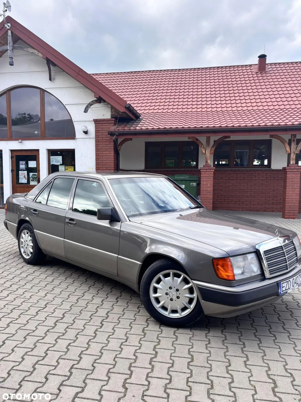 Mercedes-Benz W124 (1984-1993) - 1