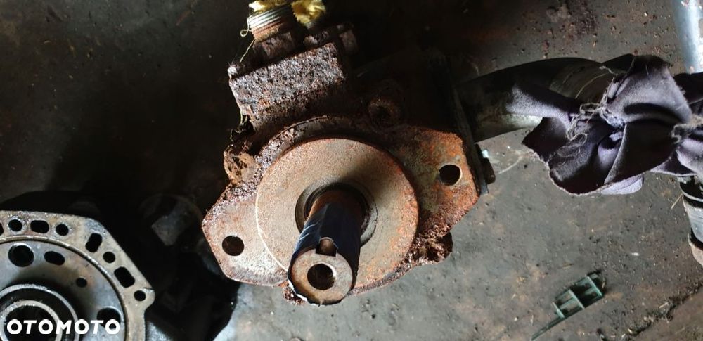 POMPA HYDRAULICZNA ŚMIECIARKA KOLANO - 2