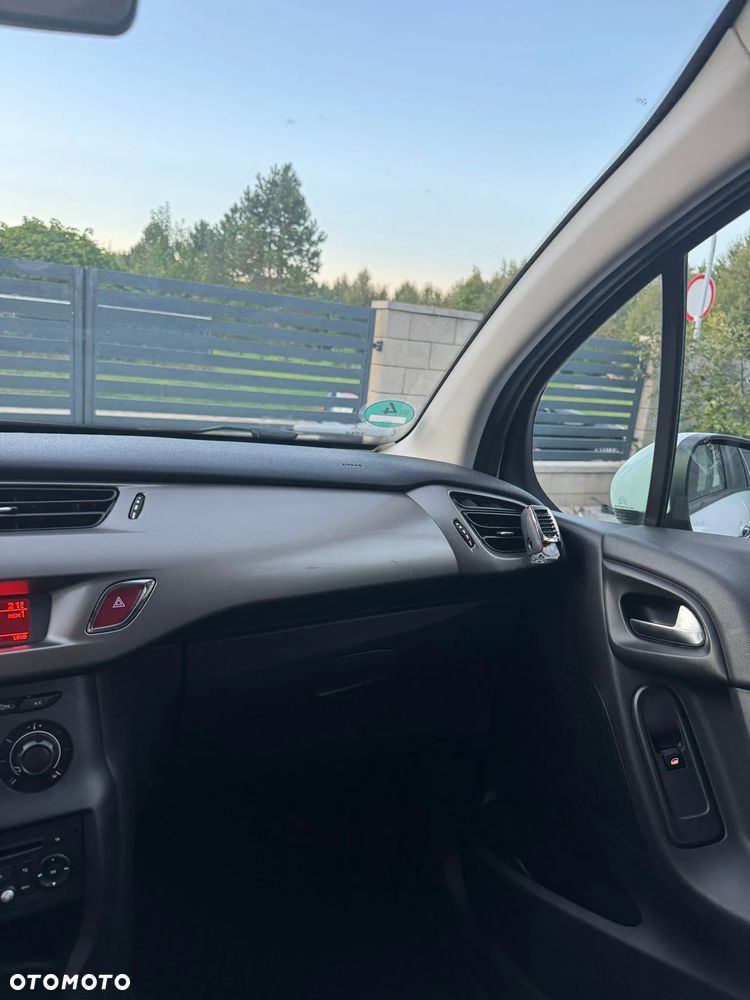 Citroën C3 1.4 VTi Exclusive MAP - 22