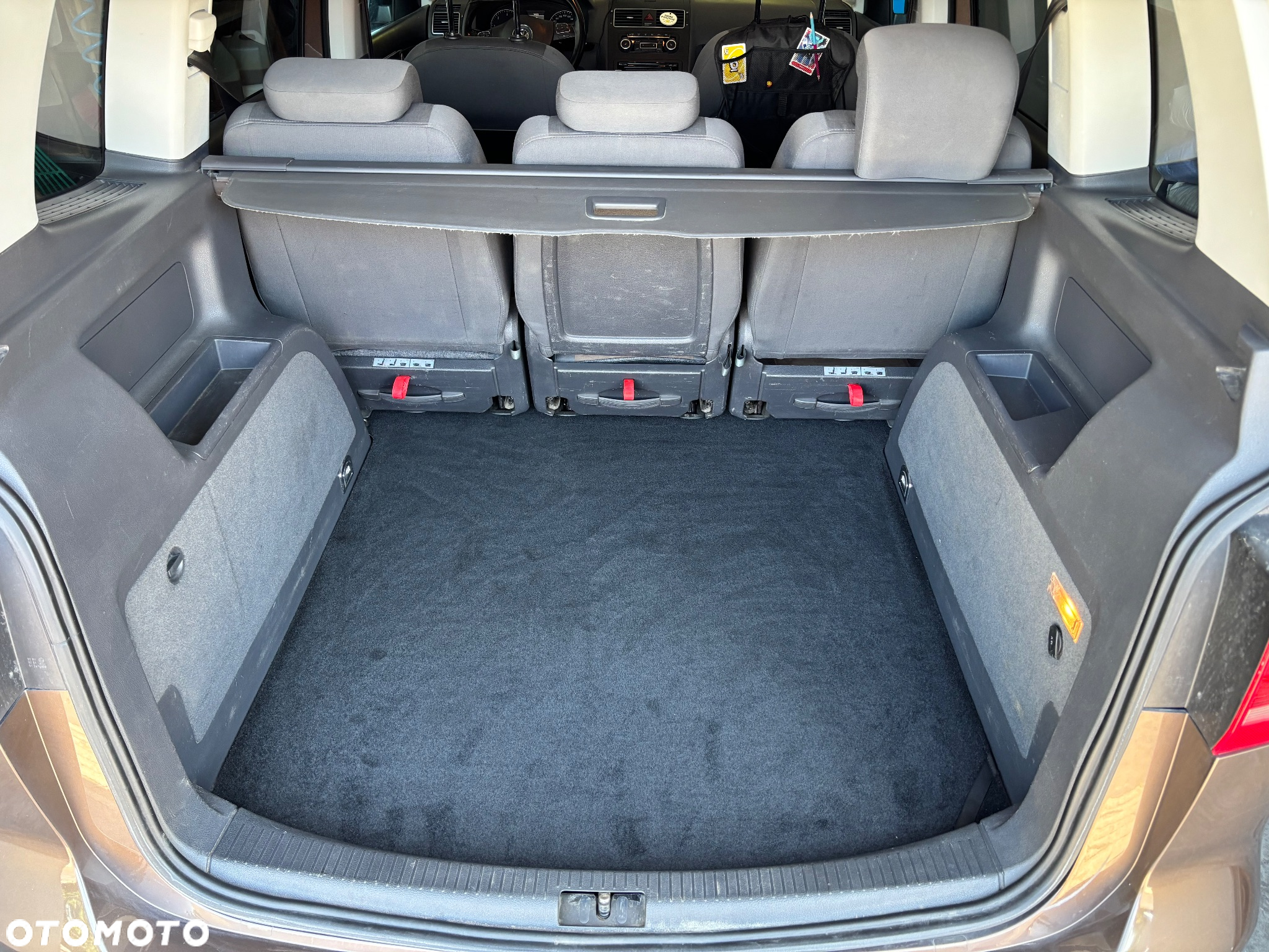 Volkswagen Touran 2.0 TDI DPF Highline - 11