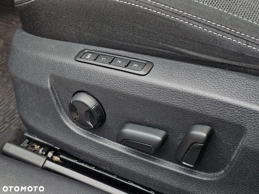 Skoda Superb 2.0 TDI SCR 4x4 Style DSG - 26