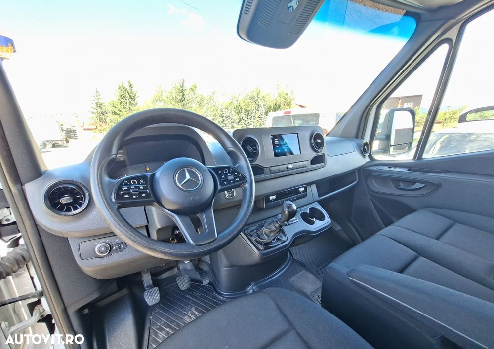 Mercedes-Benz SPRINTER - 8