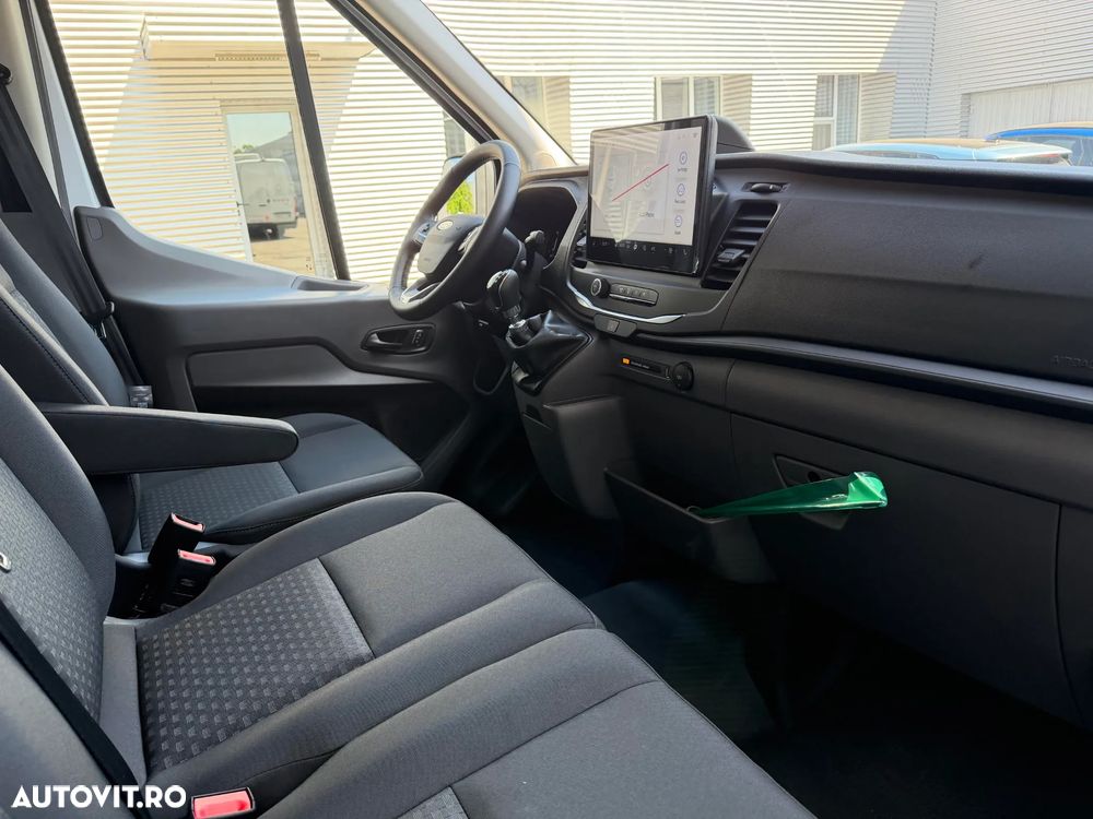 Ford Transit - 12