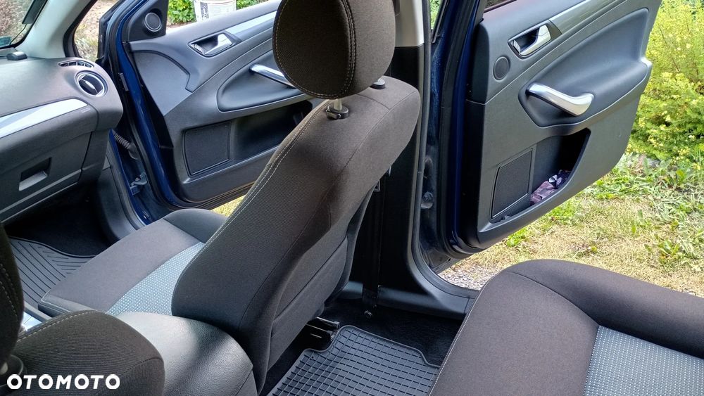 Ford Mondeo 2.0 TDCi Trend - 15