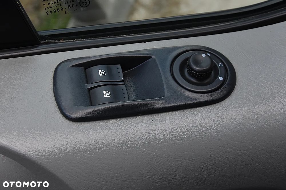 Nissan Primastar 2.0 115KM - 23