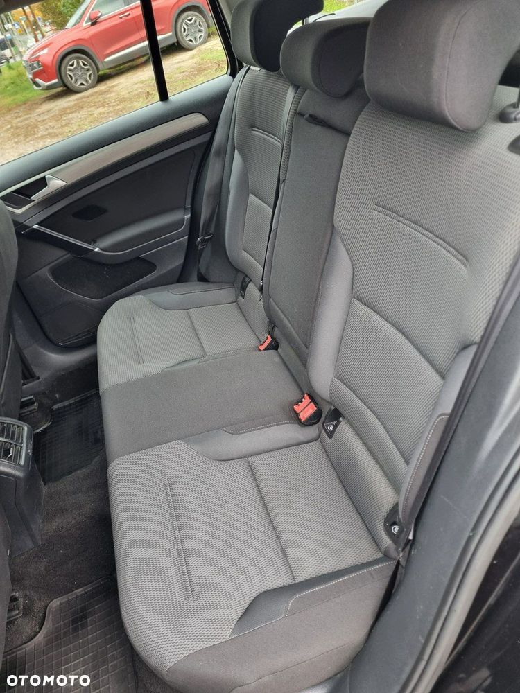 Volkswagen Golf - 15