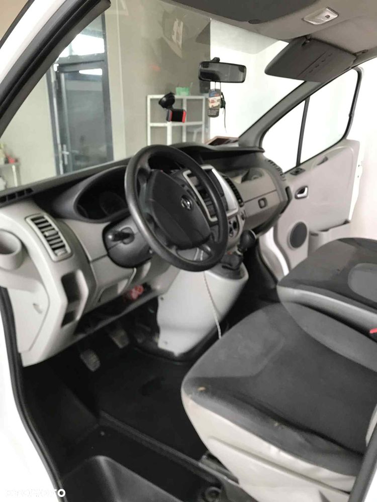 Opel Vivaro - 4