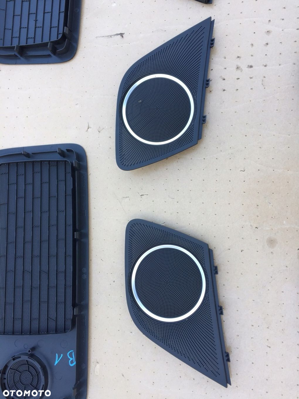 A5 8T COUPE MASKOWNICE GŁOŚNIKÓW BANG OLUFSEN KPL. - 11