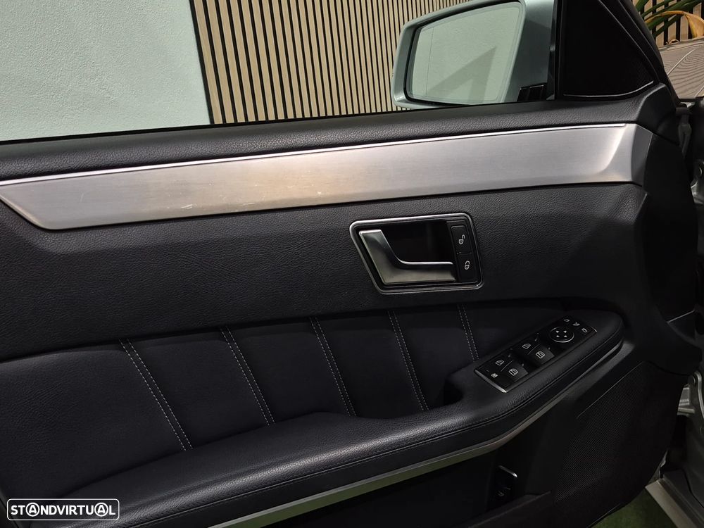 Mercedes-Benz E 300 Bluetec Hybrid Avantgarde - 24