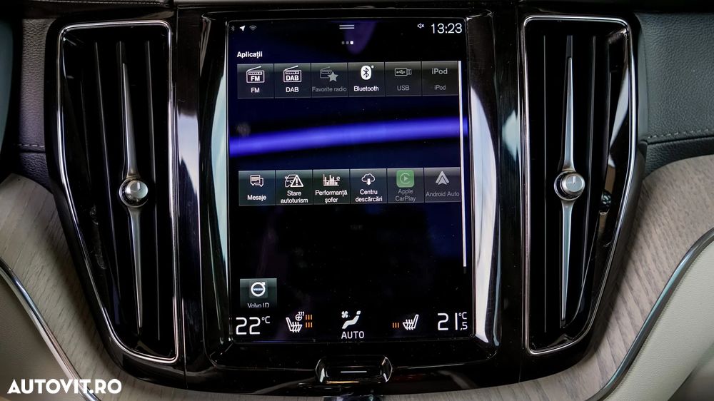Volvo XC 60 Recharge T6 Twin Engine eAWD Inscription Expression - 13