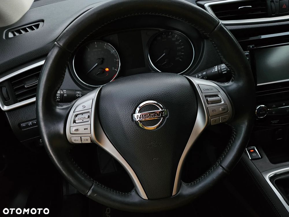 Nissan Qashqai 1.2 DIG-T N-Vision - 24
