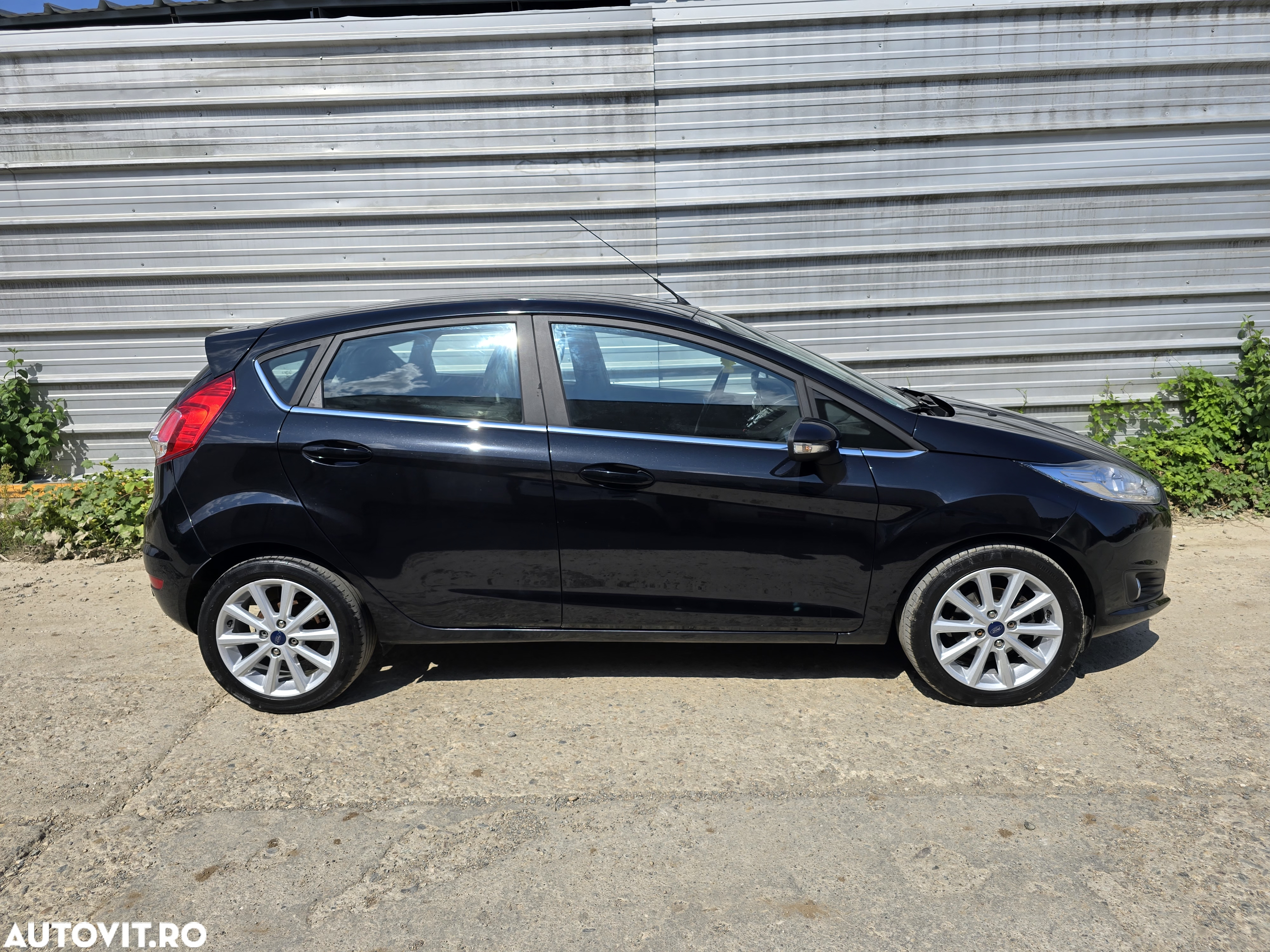 Ford Fiesta 1.5 TDCi Titanium - 10