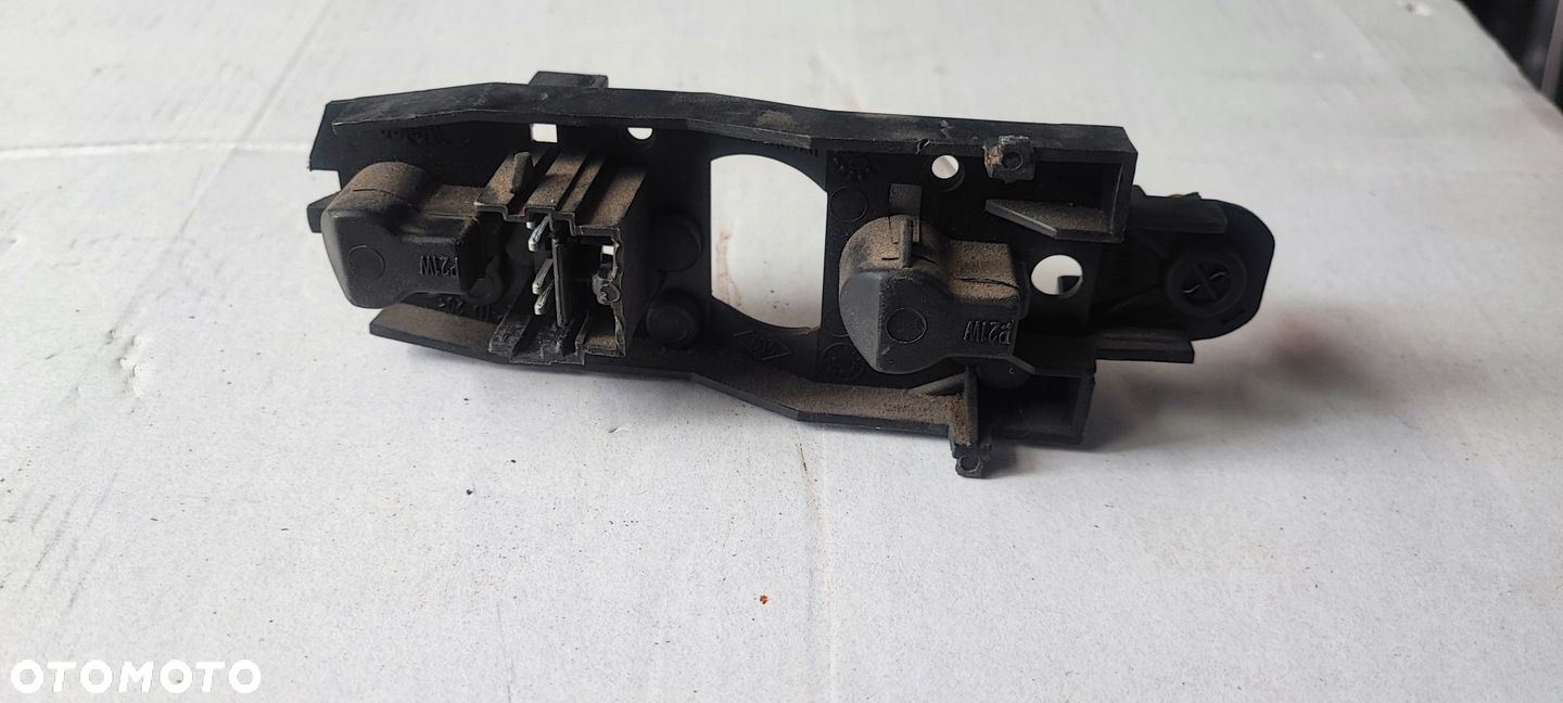 WKŁAD LAMPY TYLNEJ LEWEJ RENAULT LAGUNA II LF LIFT HB - 2