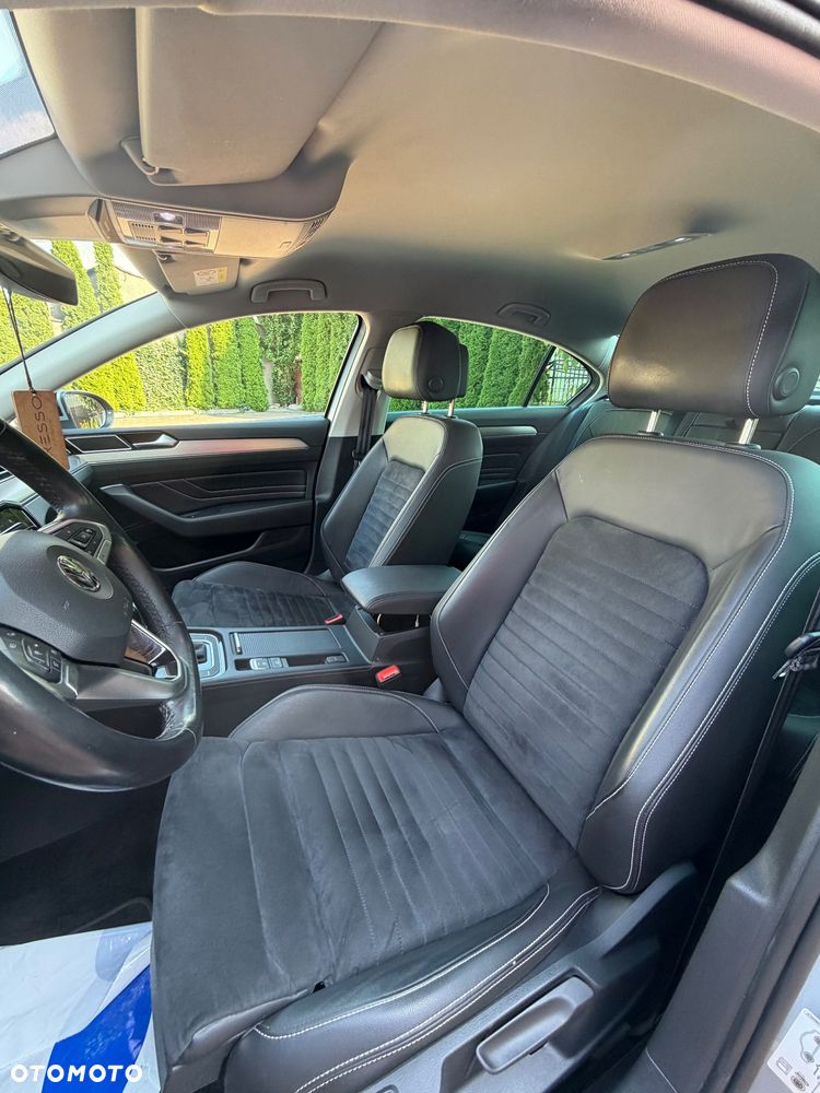 Volkswagen Passat 2.0 TSI Elegance DSG - 12