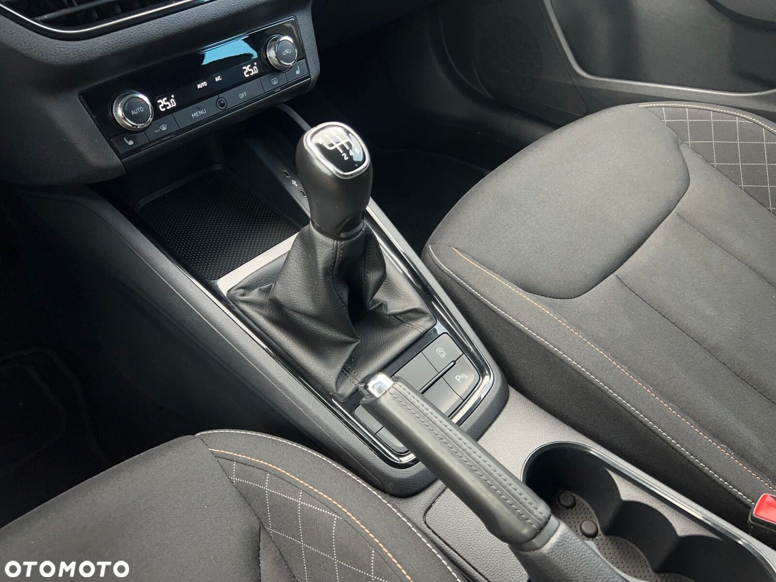 Skoda Kamiq 1.0 TSI Ambition - 24