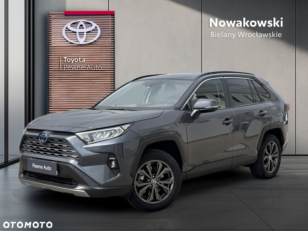 Toyota RAV4 - 1