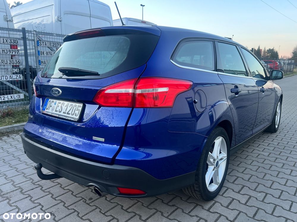 Ford Focus SW 1.5 EcoBoost S&S Titanium - 13