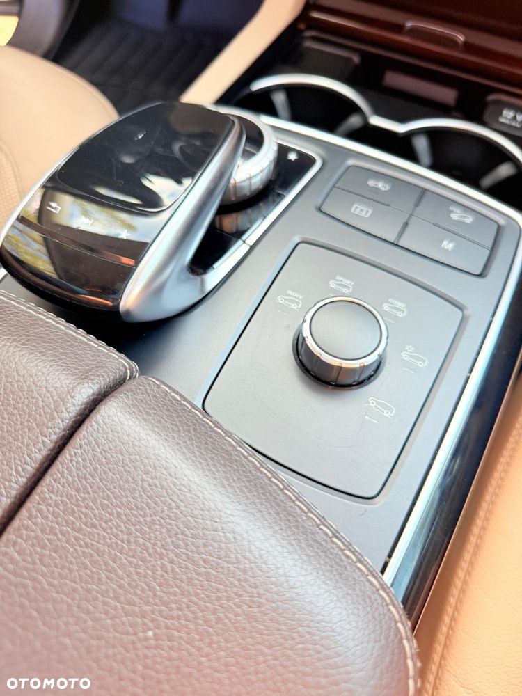 Mercedes-Benz GLE 350 d 4-Matic - 16
