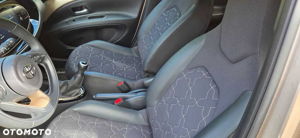 Toyota Aygo 1.0 VVT-i Color Edition - 13