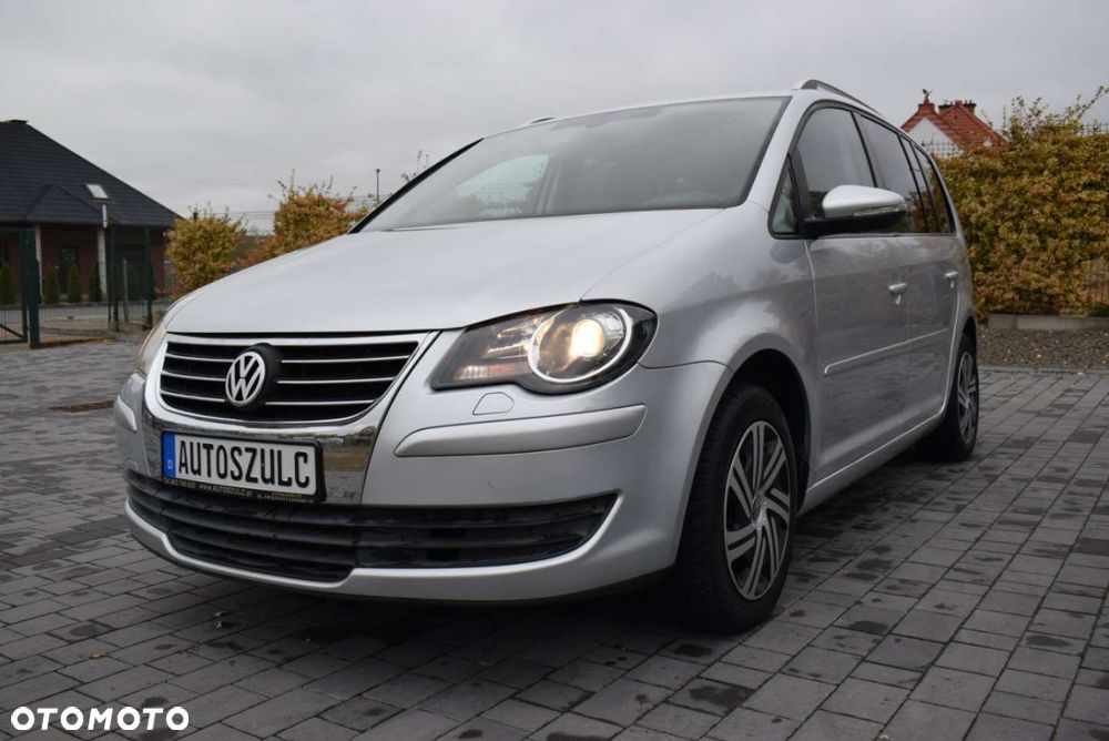 Volkswagen Touran - 3